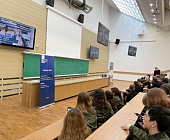 Ученики крюковской школы узнали, как не стать жертвой киберпреступников